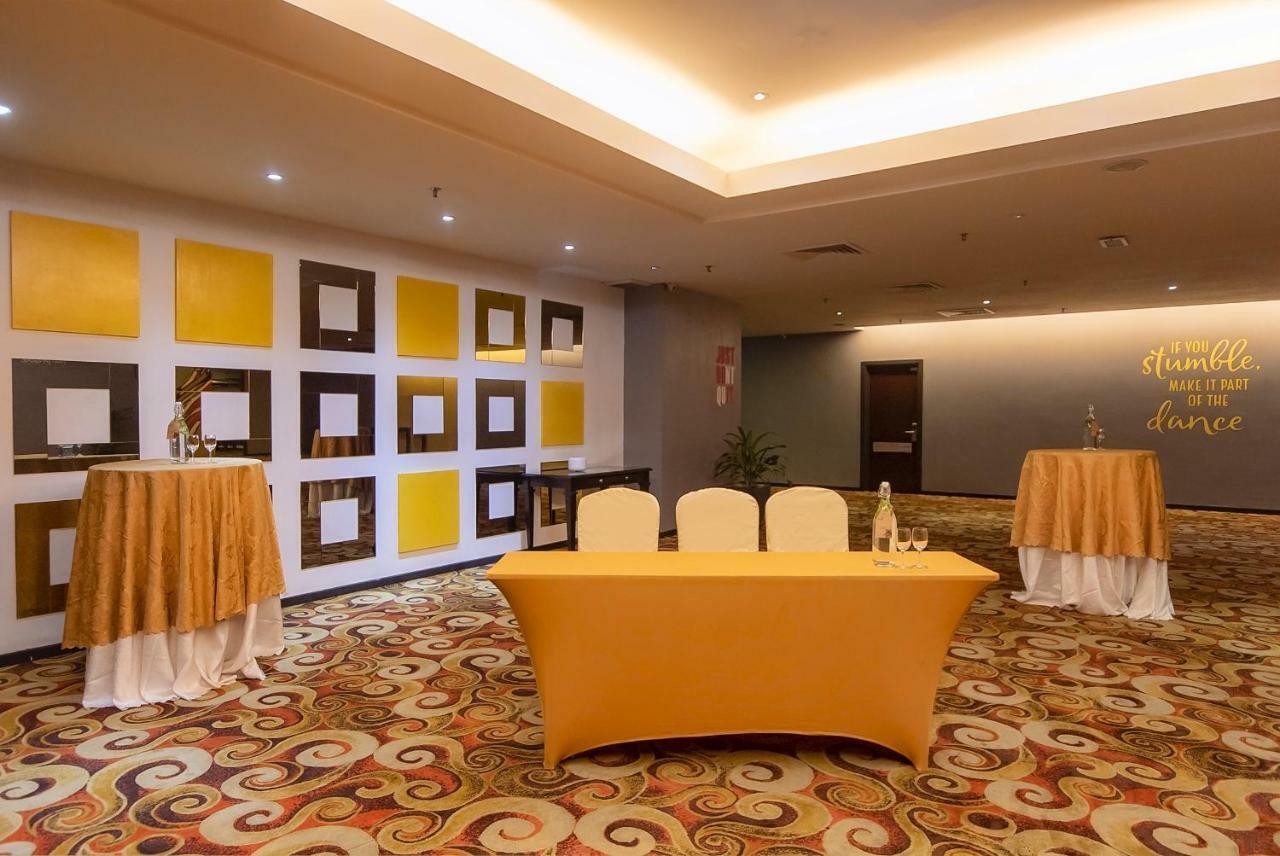 Kinta Riverfront Hotel & Suites Ipoh Exterior foto